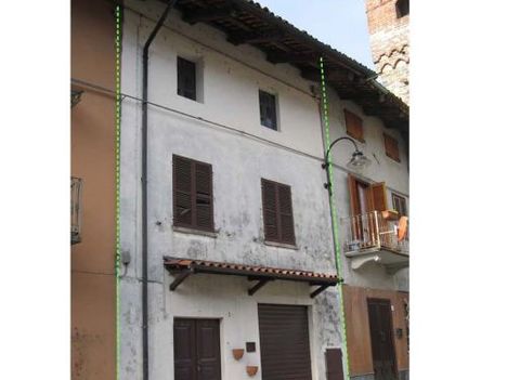 casa P.zza Lucca, 2 PIVERONE