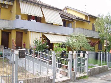 casa Don Giovanni Bianchi, 21 SAN COLOMBANO AL LAMBRO