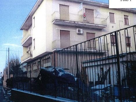 casa Carlo POMA, 30 LONATE POZZOLO