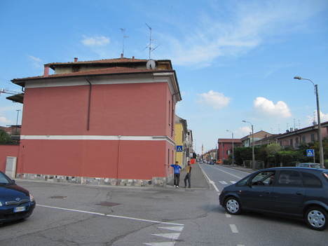casa Vittorio Emanuele II, 76 - ang. Adda 2 CASALPUSTERLENGO