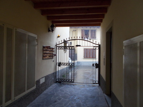 casa Giuseppe Monti, 85 SAN COLOMBANO AL LAMBRO
