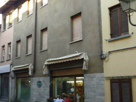 casa Sant'Ambrogio, 3 LOMAZZO