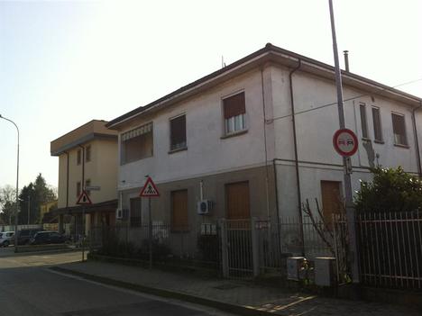 casa Vittorio Emanuele, 34 VALERA FRATTA