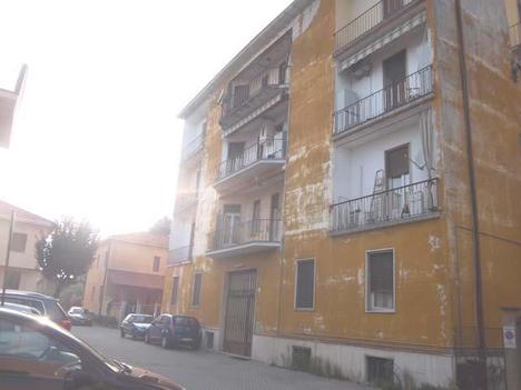 casa Milano, 4 (catastalmente Via Roma) CASSOLNOVO