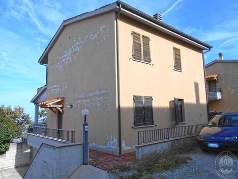 casa CASTIGLIONE D'ORCIA SIENA
